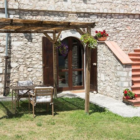 Agriturismo La Commenda-Adults Only Кашія Екстер'єр фото